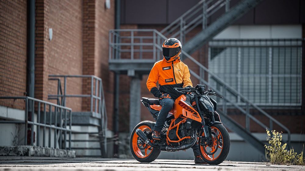Ktm vestiti store